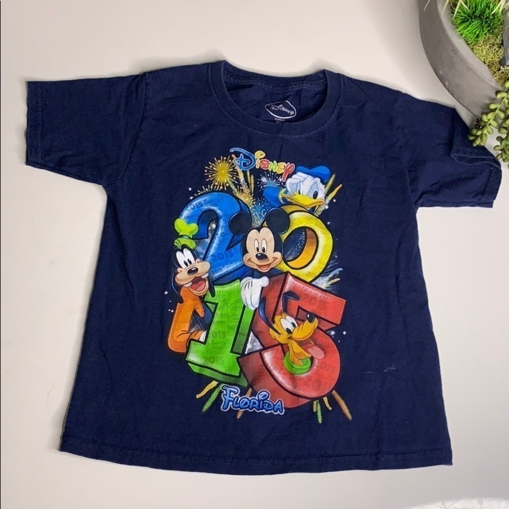 Disney 2015 Celebration Kids Short Sleeve T-shirt small